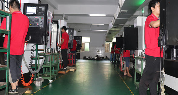 CNC生產(chǎn)車(chē)間